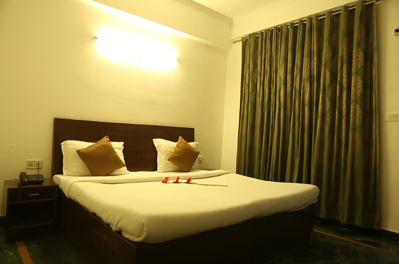 Book Deluxe Room at Hotel Kamla Palace, Dehradun