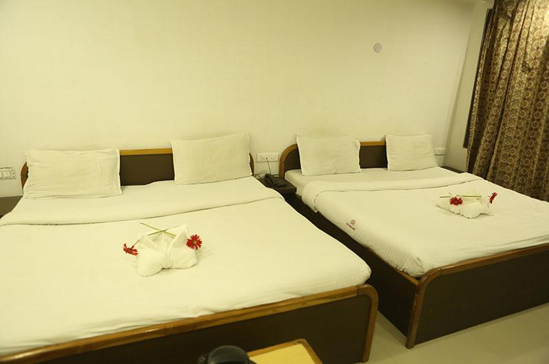 Hotel Kamla Palace-Family Room1